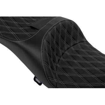 DRAG SPECIALTIES SEATS Extended Reach Freedom Seat - Vinyl - Double Diamond - Silver Stitch - FLT/FLH '09-'24 0801-1981