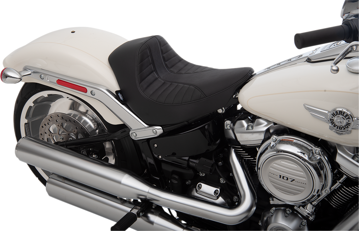DRAG SPECIALTIES EZ-Solo Seat - Scorpion Stitch - Silver Thread - Vinyl - FLFB/S '18-'22 ACT EZ-ON MOUNT STYLE 0802-1186
