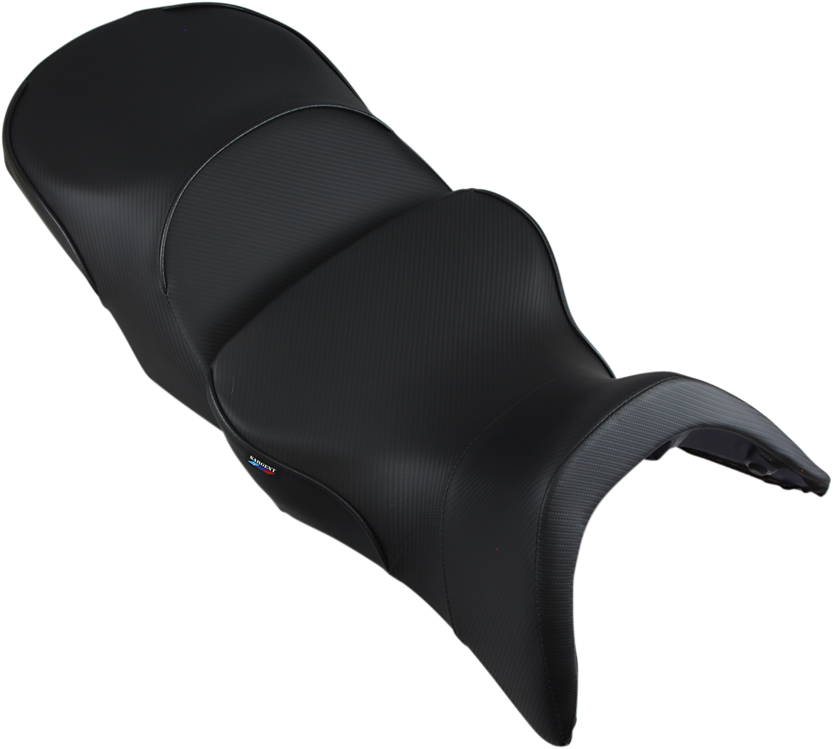 SARGENT World Sport™ Performance Seat - Black - Carbon FX Low Front/Standard Rear R1200 RT 2005-2013 WS-551-19
