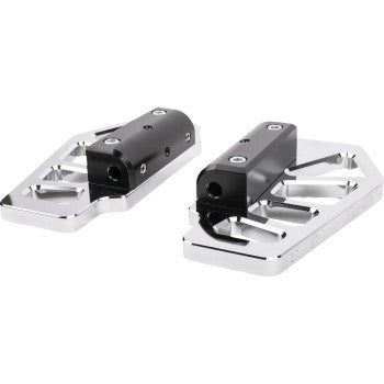 THRASHIN SUPPLY Apex Floorboards - Passenger - Chrome. TSC-2217-3-BR