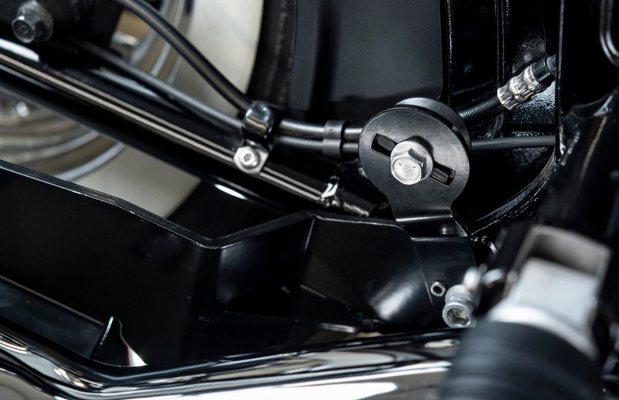 HARLEY SOFTAIL ACCESSORIES SADDLEBAG ADAPTER BRACKET 2018-2024