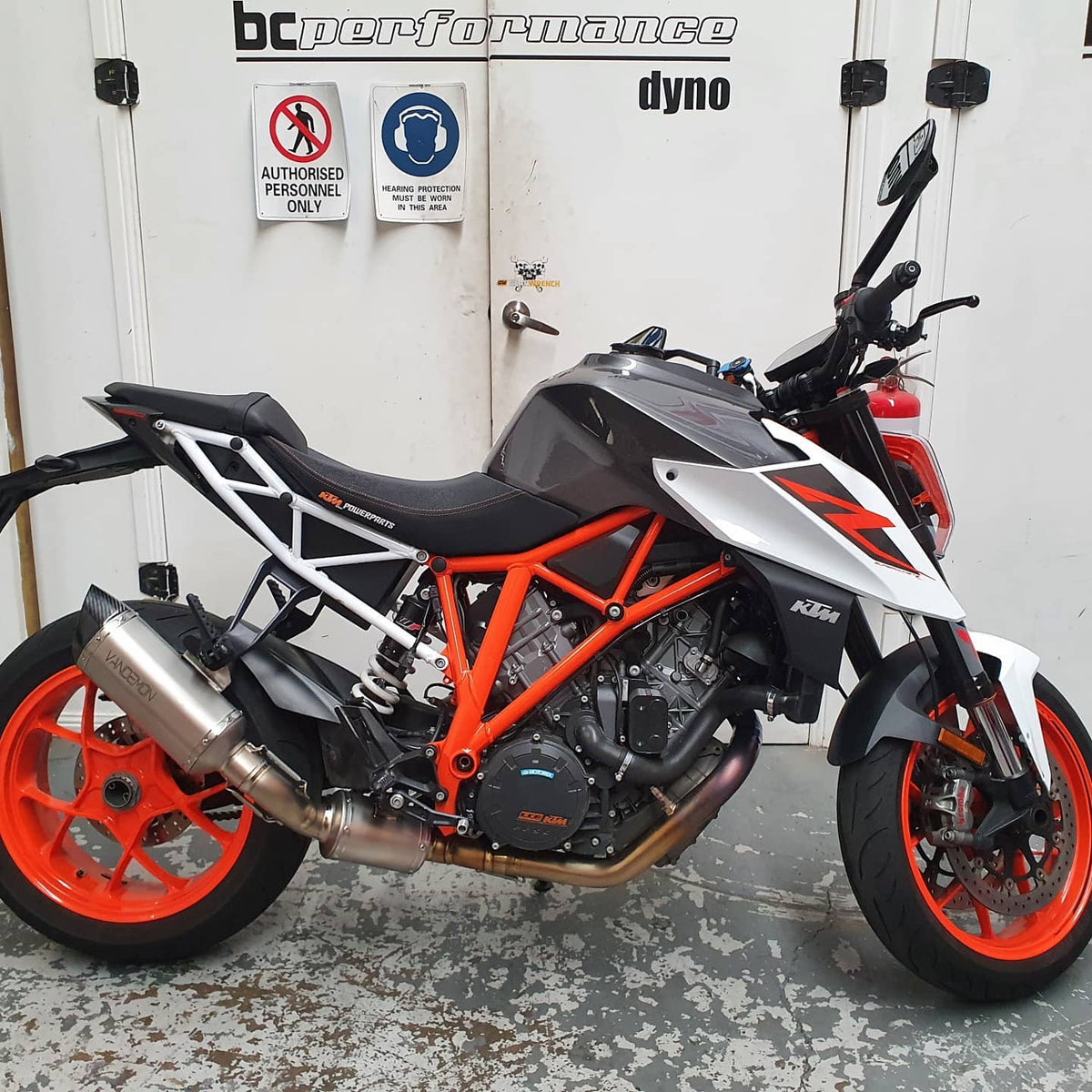 Vandemon KTM Superduke 1290R Titanium Exhaust System Gen 1 & 2 KTM129SDTIEXHPA VA-64