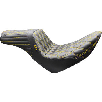 LE PERA Tailwhip Seat - Double Diamond - Gold Stitch - FL/FX '18-'26 LYR-580DD-GD02