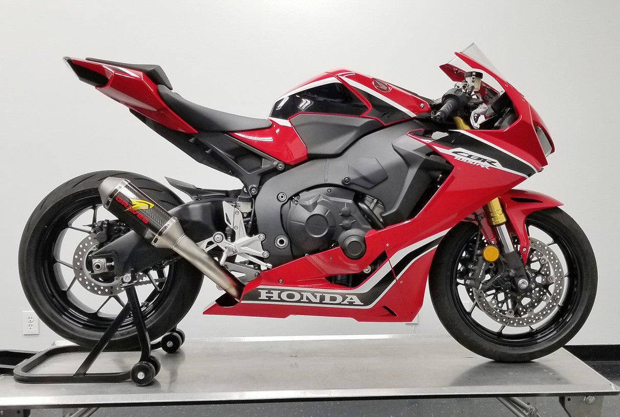 Graves motorsports cat back slip-on exhaust carbon CBR1000RR 17-25 EXH-17CB1-CBTC