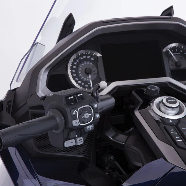 Goldstrike Smartphone Holder, Black Left Side Mount For Gold Wing '18-Up Dct 58311