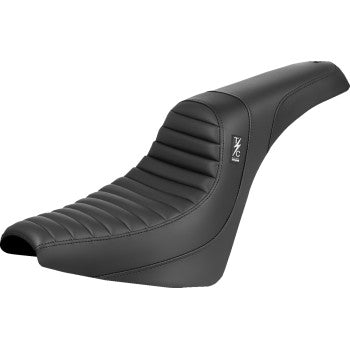SADDLEMEN Thrashin ' Pro Series Seat - Tuck-n-Roll - FX '18-'25 TS81830T
