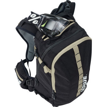USWE Core Off-Road Daypack - 16L - Mud Green 2163337