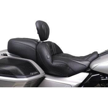 MUSTANG Deluxe One-Piece, 2-Up Seat - Diamond - Black Stitch - FLT/FLH '23-'25 89411