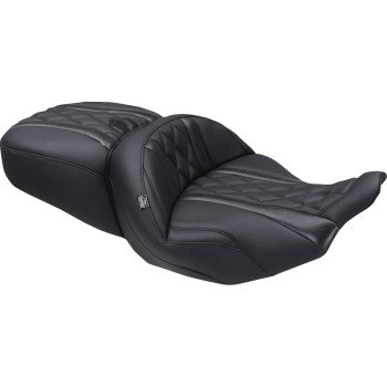 MUSTANG Deluxe One-Piece, 2-Up Seat - Diamond - Black Stitch - FLT/FLH '23-'25 89411