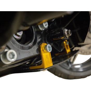 THRASHIN SUPPLY CO. Skid Plate - Carbon Fiber/Forged - With Gold Brackets - FLHX/FLTRX TSC-3035-5