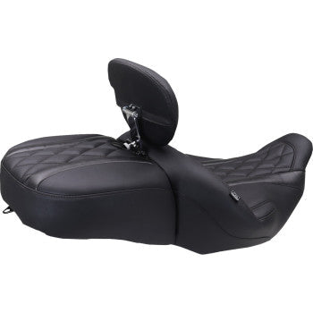 MUSTANG Deluxe One-Piece, 2-Up Seat - Diamond - Black Stitch - FLT/FLH '23-'25 89411