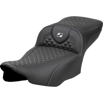 SADDLEMEN Roadsofa™ Extended Reach Seat - Dragon Scale Stitch - Silver Stitch - w/o Backrest - FLT/FLH '23-'24 823-07-20905