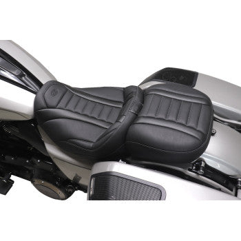 MUSTANG Deluxe Passenger Seat - Wide - Gunmetal Stitch - FLT/FLH '23-'25 88420GM