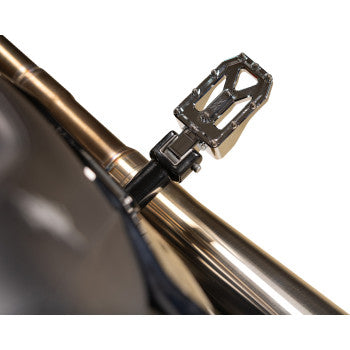 THRASHIN SUPPLY CO. Aggressor Foot Pegs - Rear - Chrome - HD '72-'25 TSC-2022-3-D