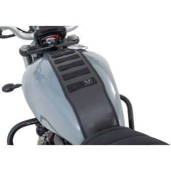 SW-MOTECH Legend Gear Tank Strap System - with LA3 Smartphone Bag - Triumph BC.TRS.11.667.50000
