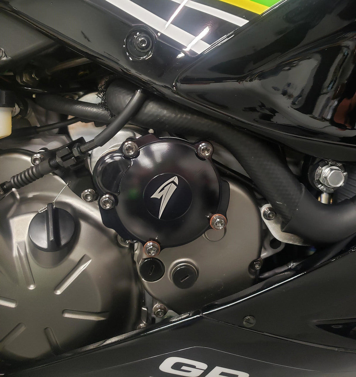Graves motorsports kawasaki zx-6r 19-2021 right engine cover