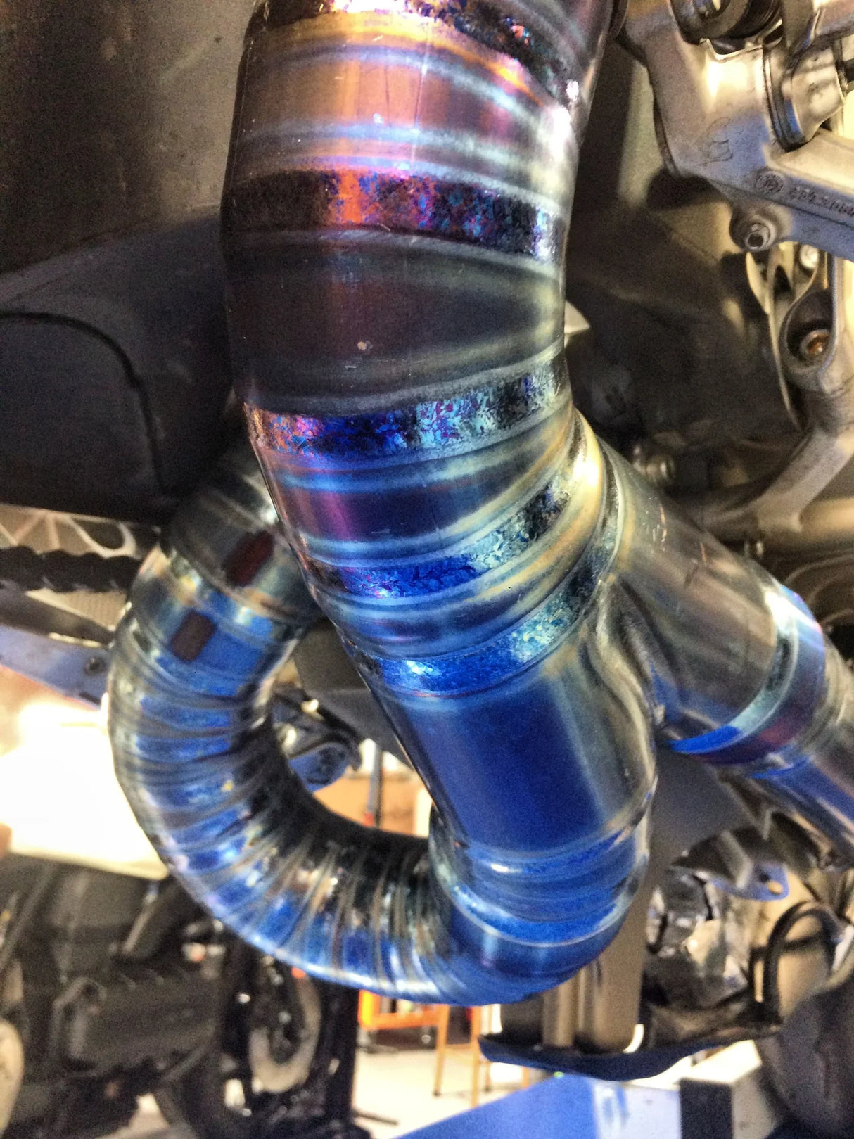 Vandemon  Ducati Panigale 1199, 1199S, 1299S, 1299 SP & R  2011-18 Titanium High Mount Exhaust System DUC129TIEXHMESA VA-36