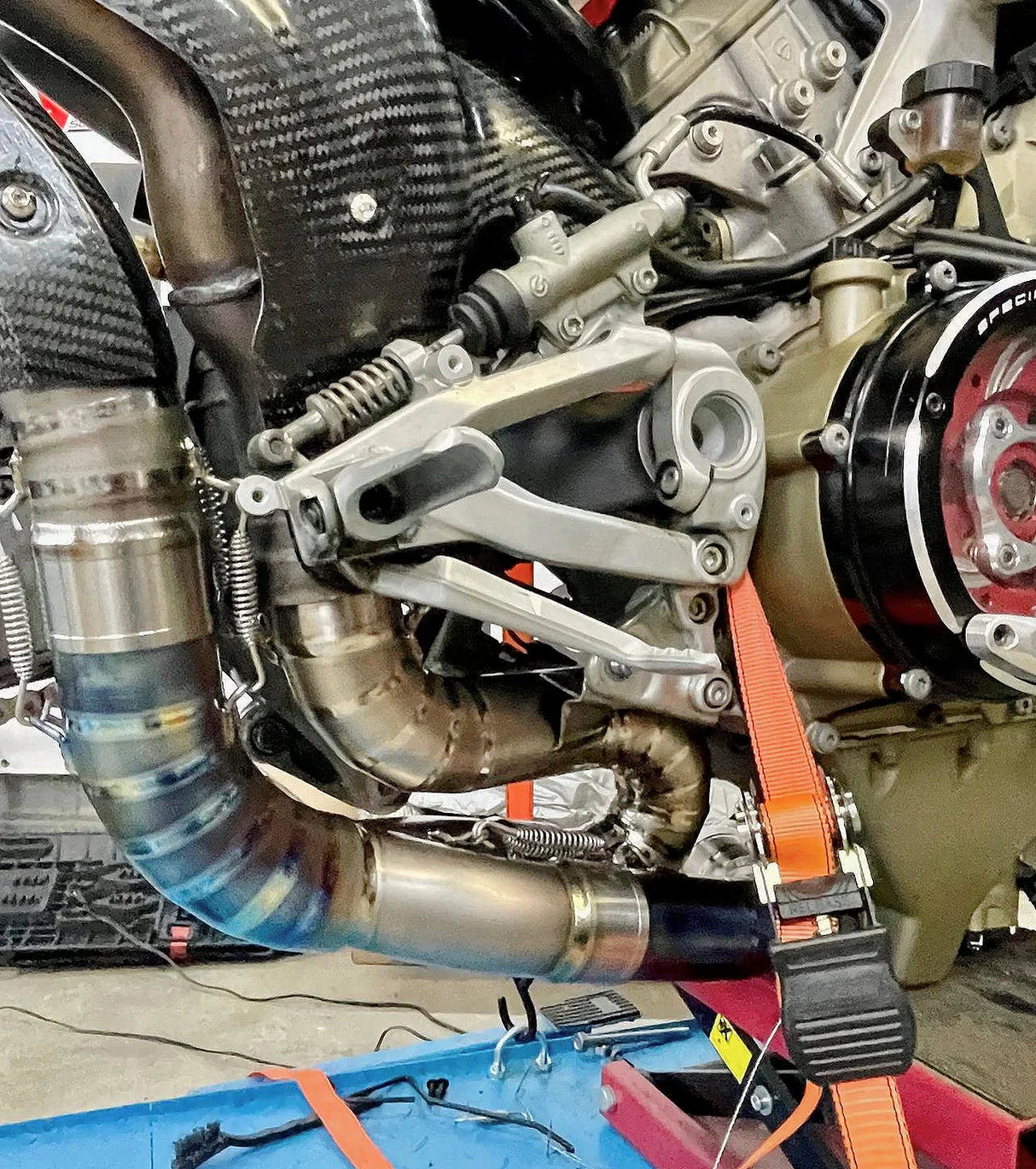 Vandemon  Ducati Panigale & Streetfighter V4 Titanium High Mount 3/4 Slip-On 2022-2024  DUCV4SFTIMUFHMB VA-35