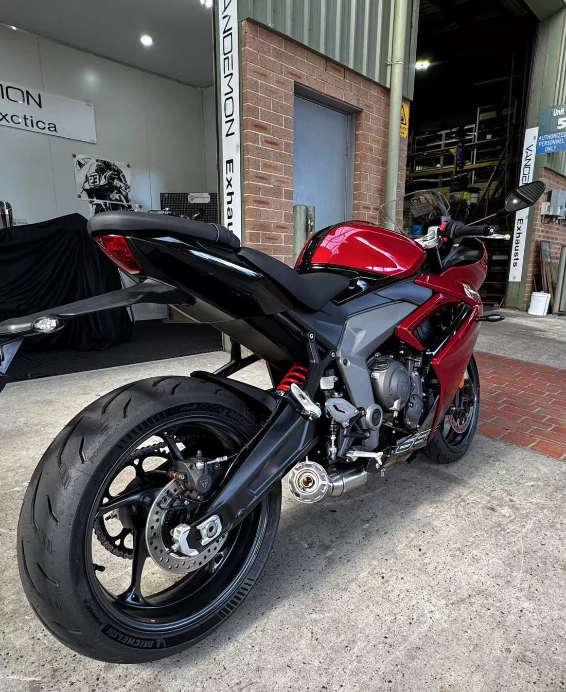Vandemon Triumph Trident   & Daytona  660 Titanium Exhaust System  TRIUMTRIDNT660EXHA VA-160
